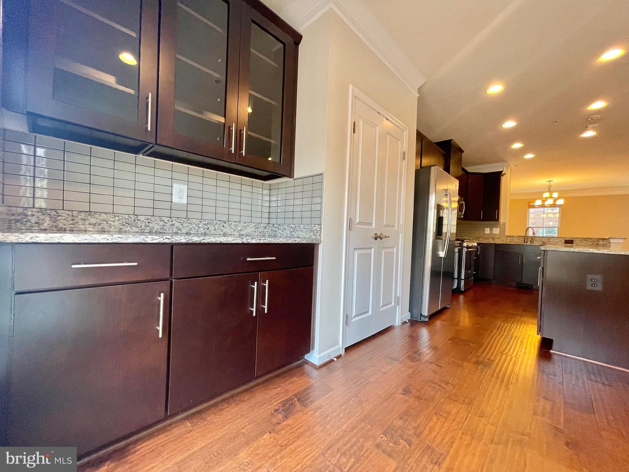 VILLAGES OF URBANA - Residential Lease