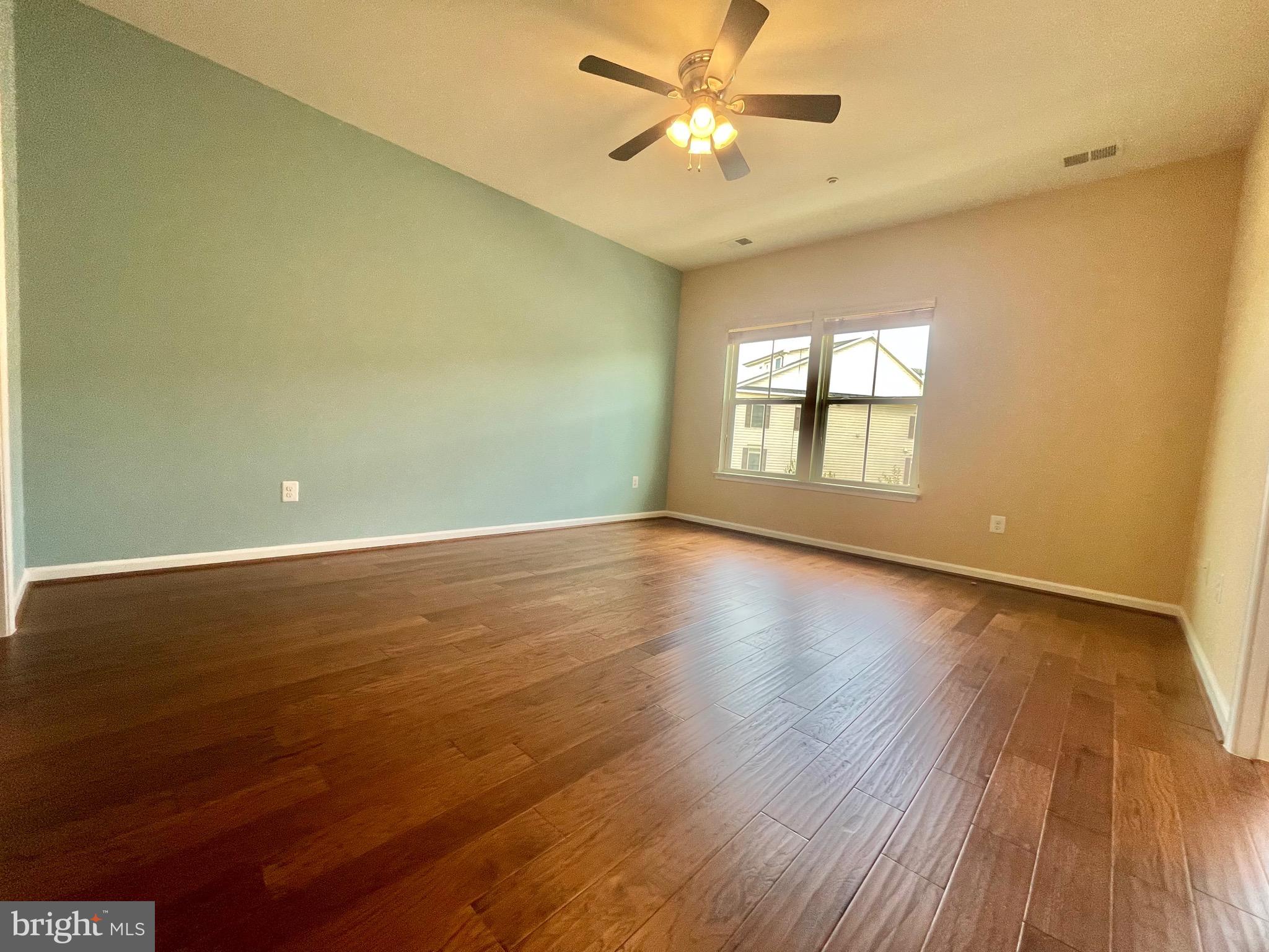 VILLAGES OF URBANA - Residential Lease