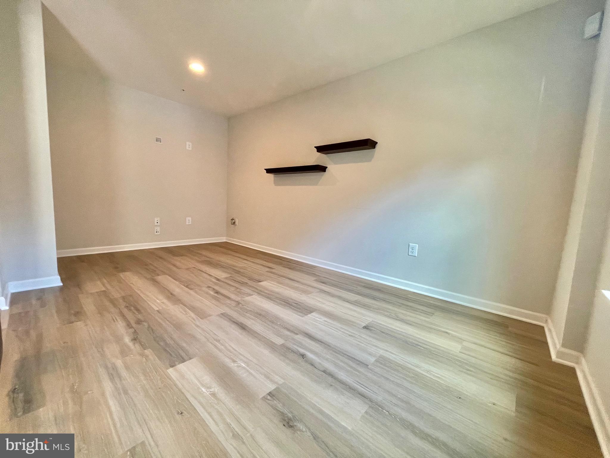 VILLAGES OF URBANA - Residential Lease