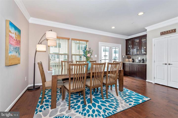 VILLAGES OF URBANA - Residential Lease