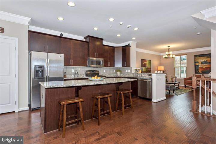 VILLAGES OF URBANA - Residential Lease