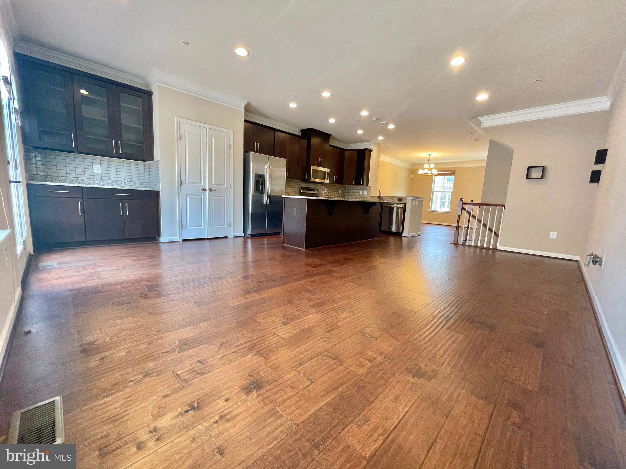 VILLAGES OF URBANA - Residential Lease