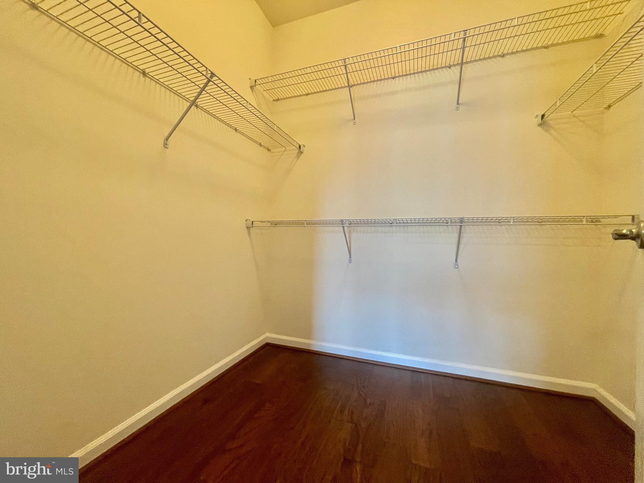 VILLAGES OF URBANA - Residential Lease