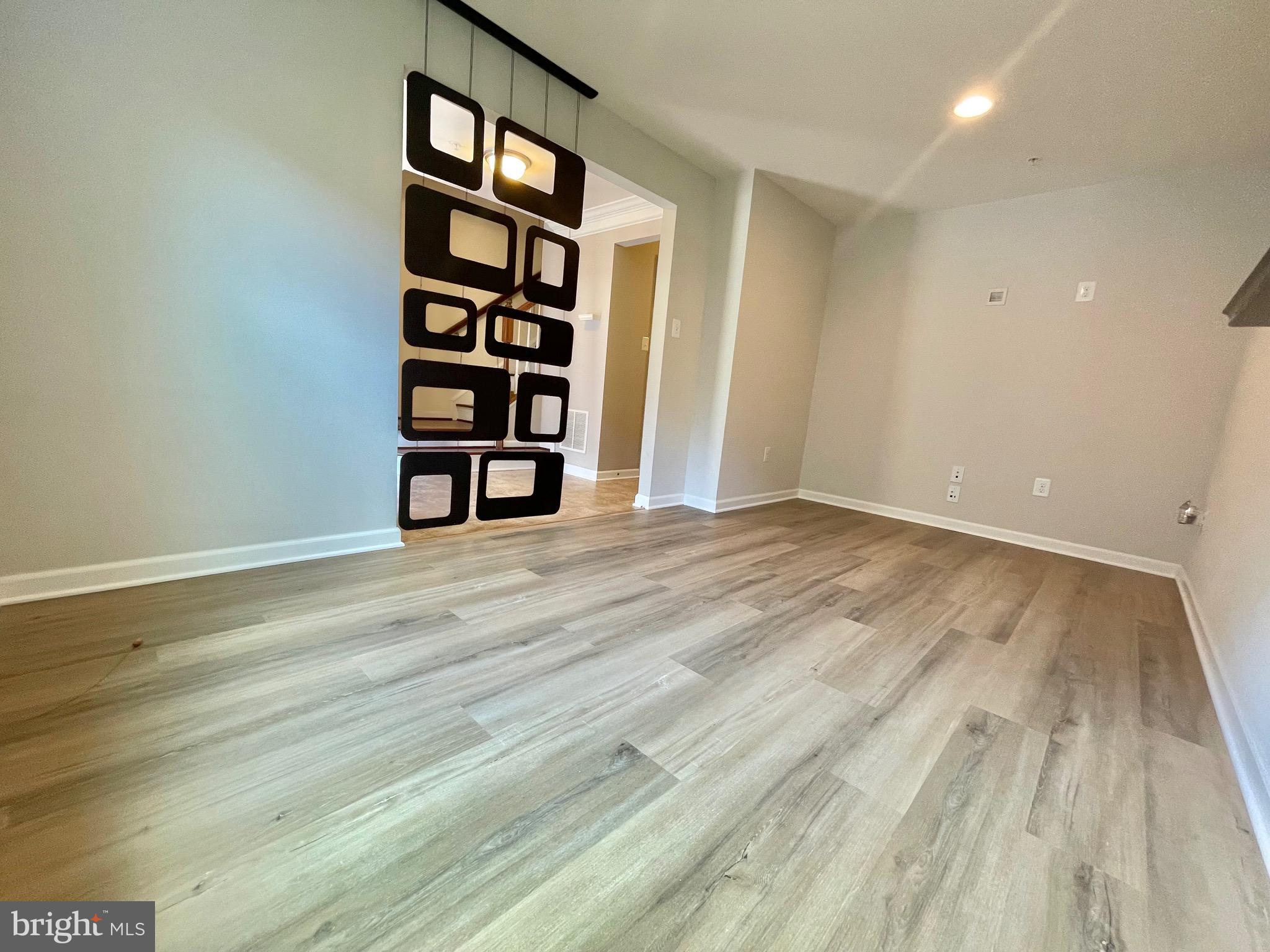 VILLAGES OF URBANA - Residential Lease