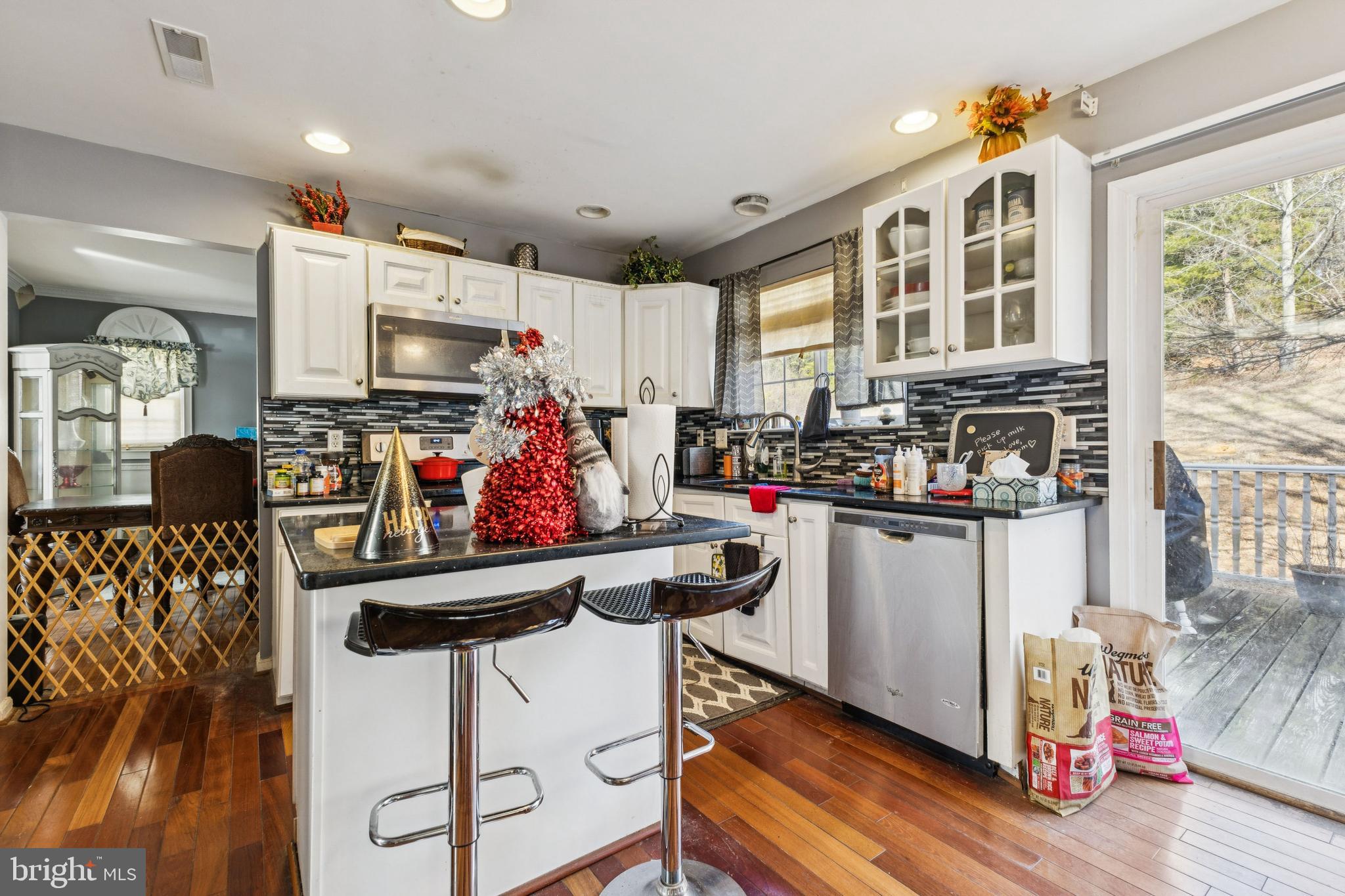 WAYSIDE VILLAGE - Residential Lease