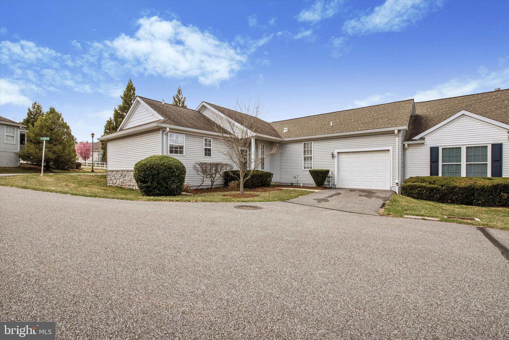 FOX HILL FARM - Residential