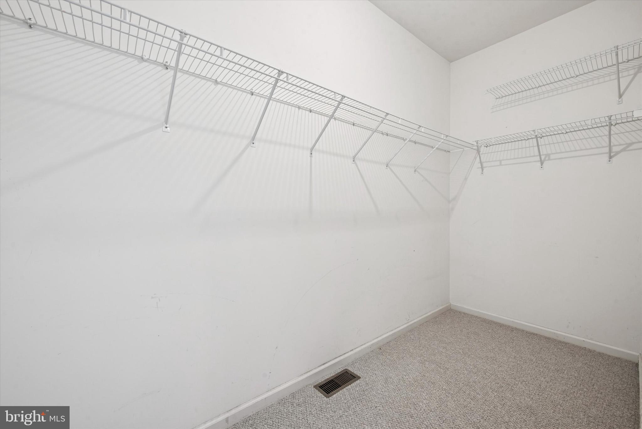 FOX HILL FARM - Residential