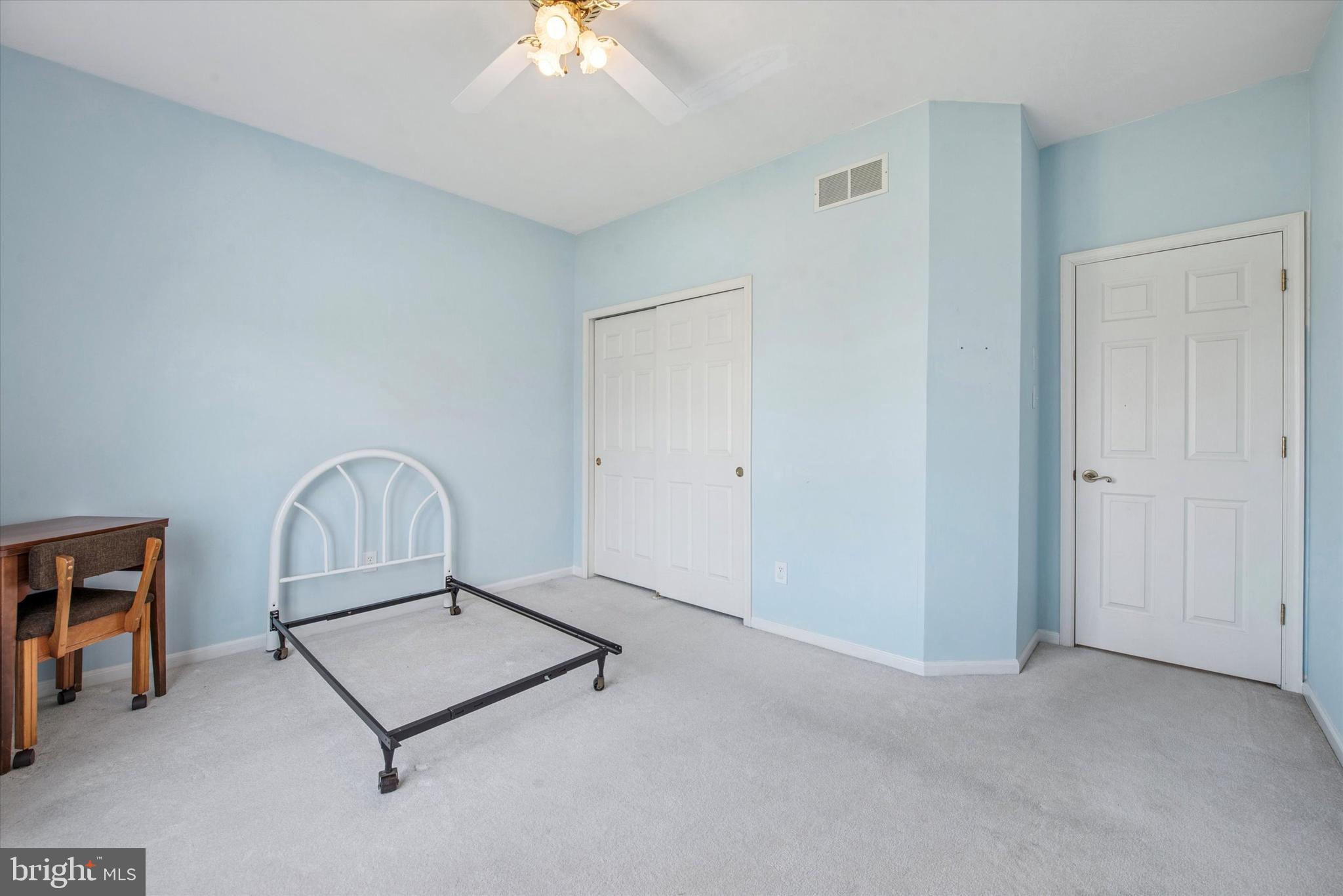 FOX HILL FARM - Residential