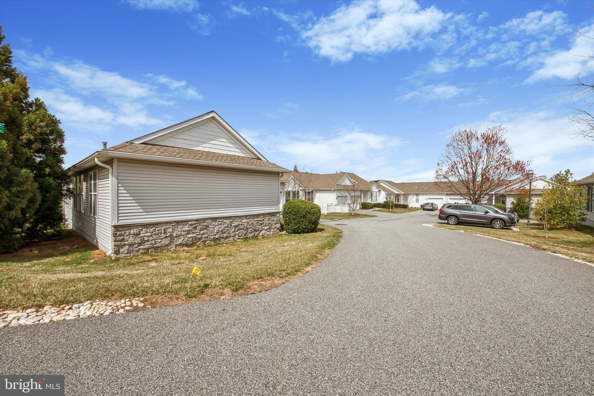 FOX HILL FARM - Residential