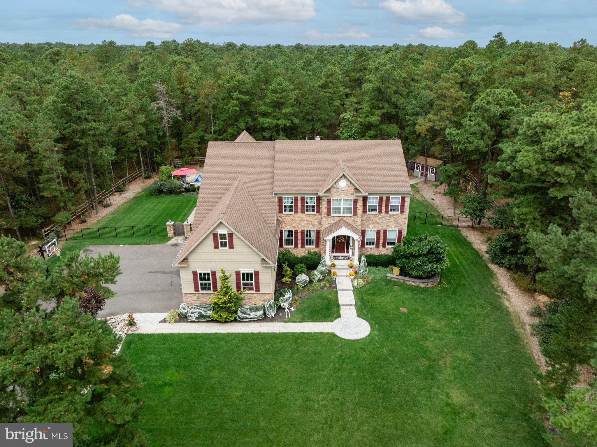 21 GRANT WOOD WAY