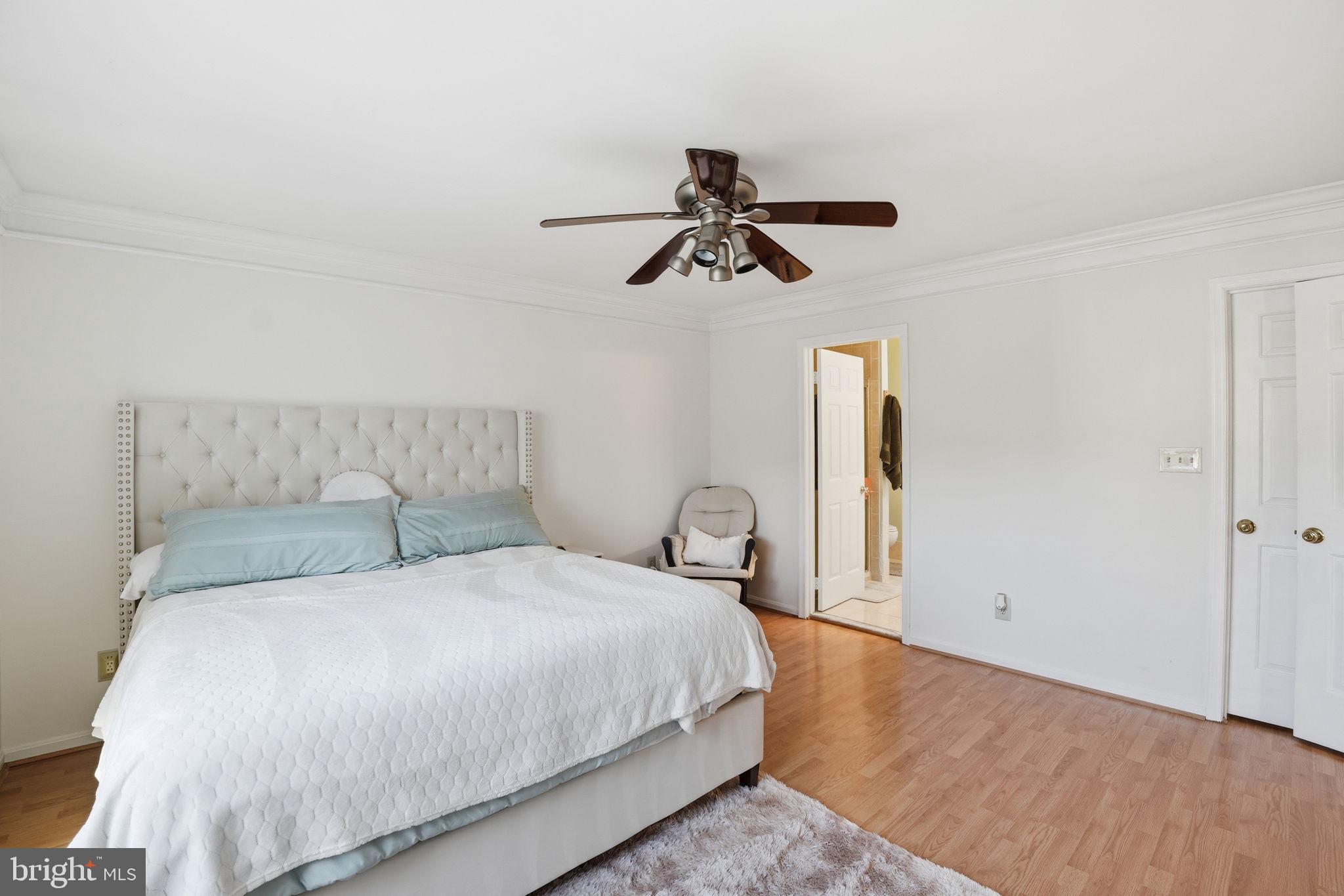 MEADOWGATE - Residential