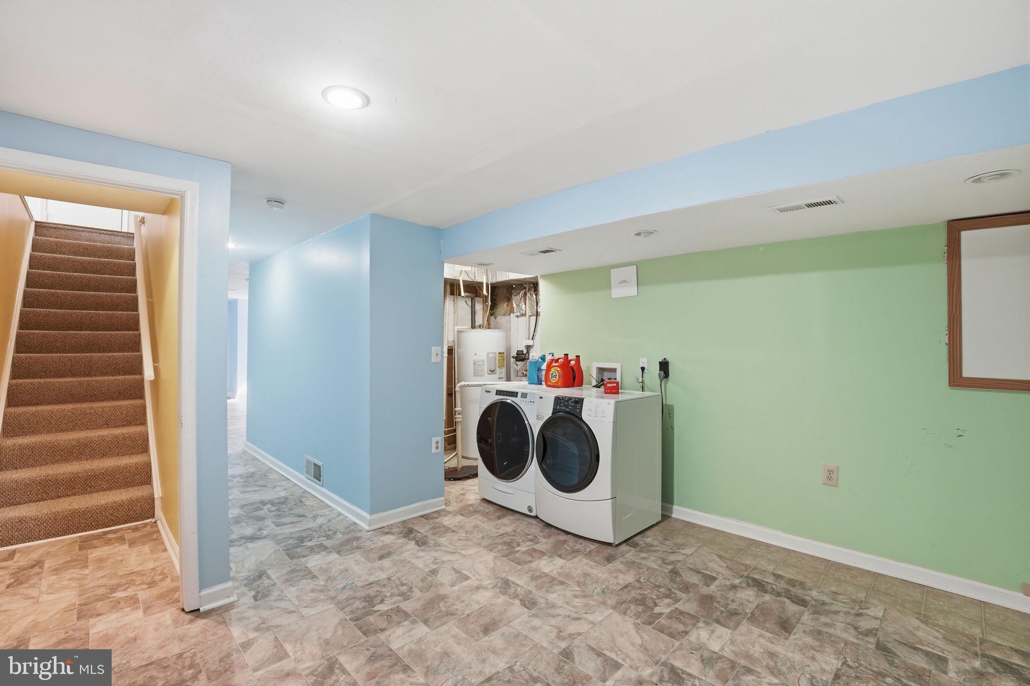 MEADOWGATE - Residential