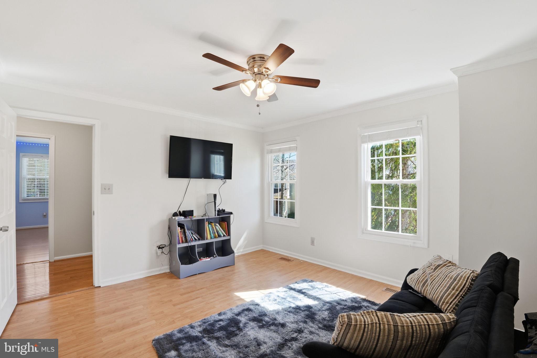 MEADOWGATE - Residential