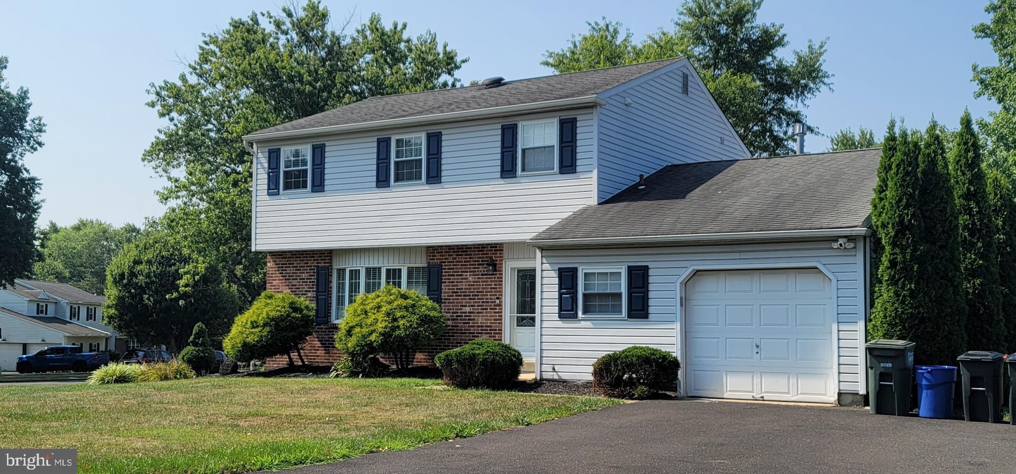 STONEHURST - Residential Lease