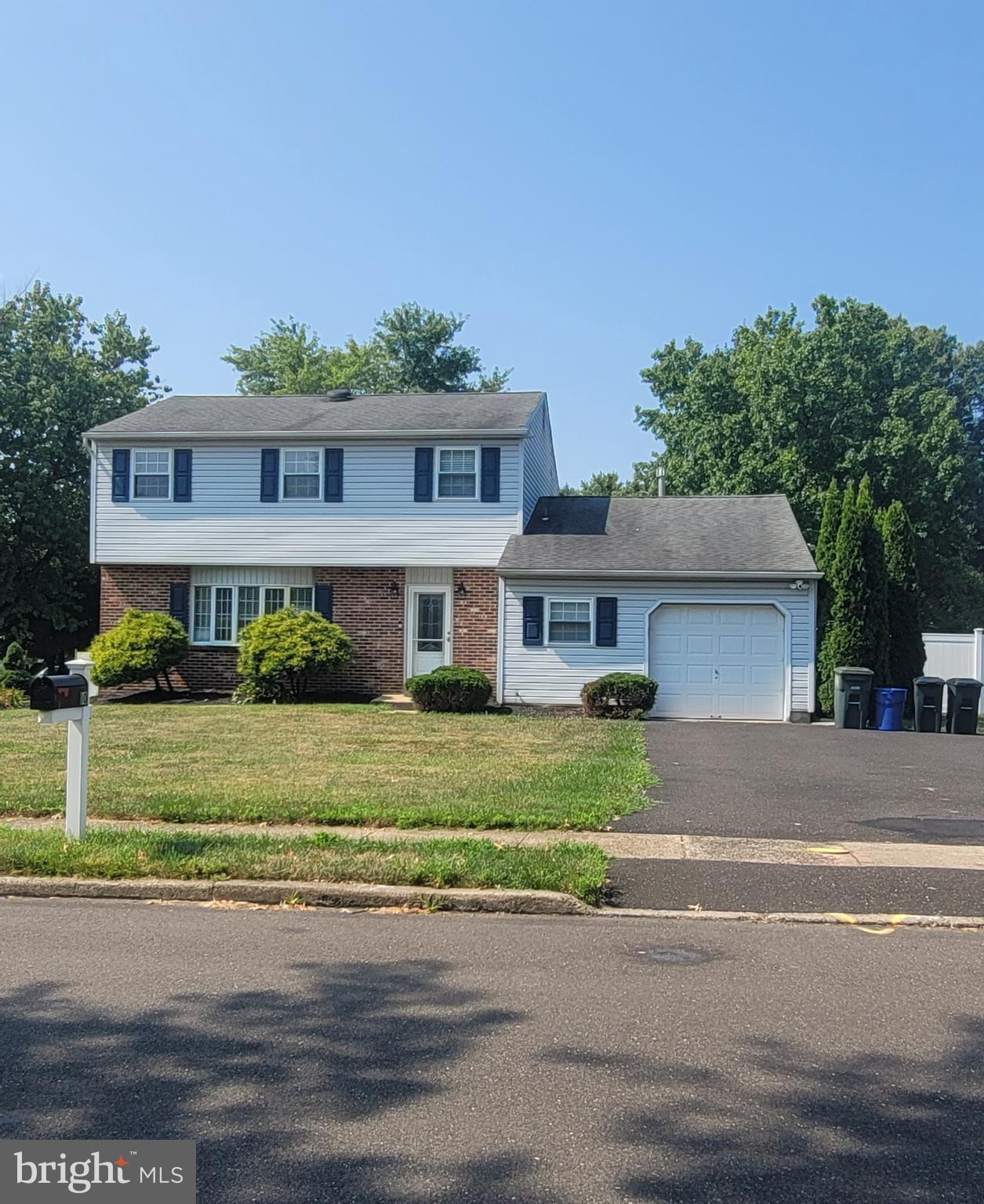 STONEHURST - Residential Lease