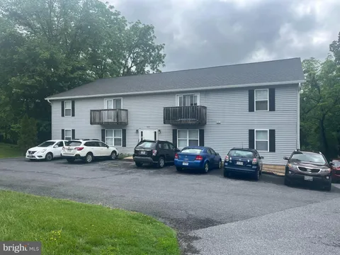 329 Church Street Unit 10, Woodstock, VA MLS: VASH2011388