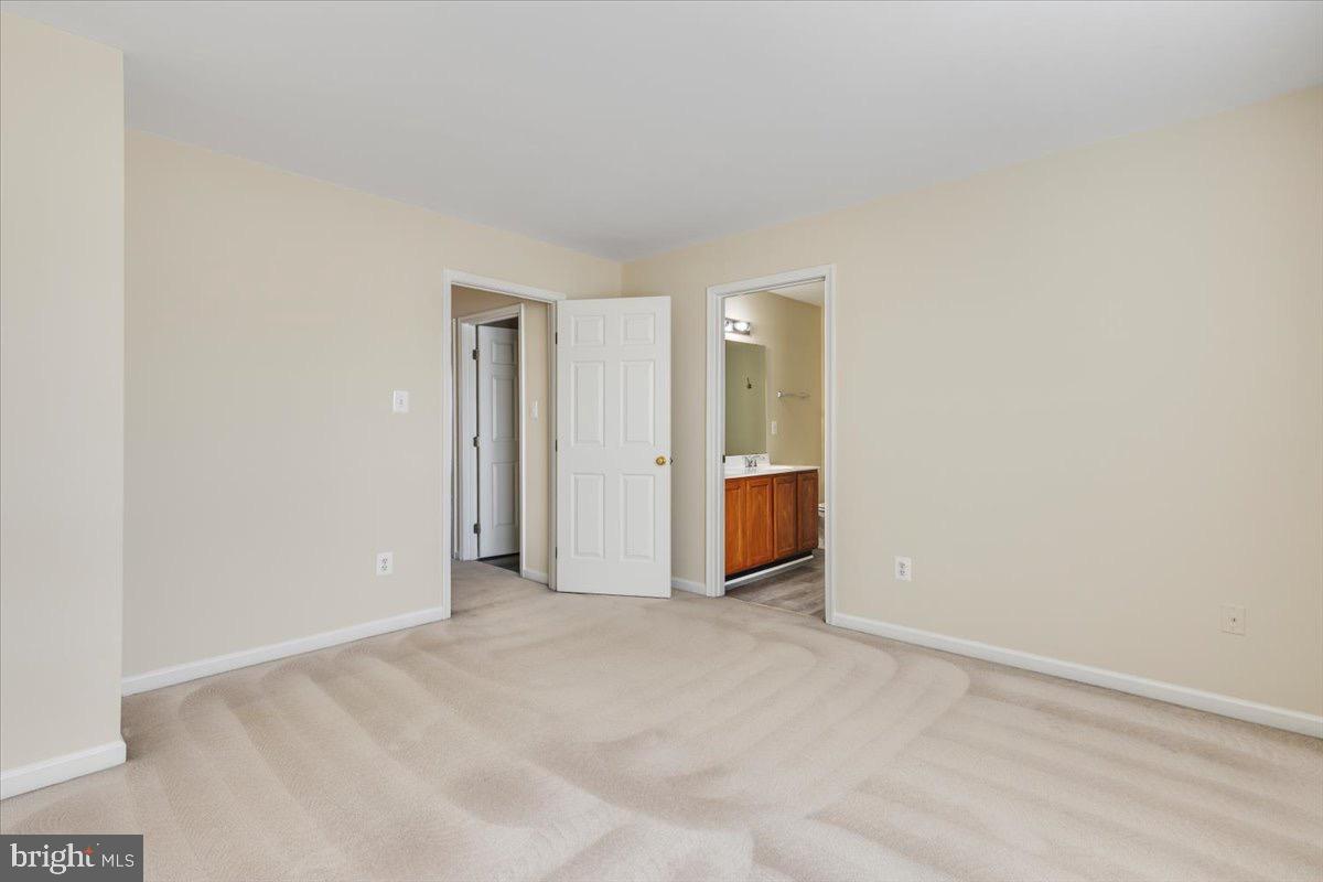 SOUTH RIDING - Residential