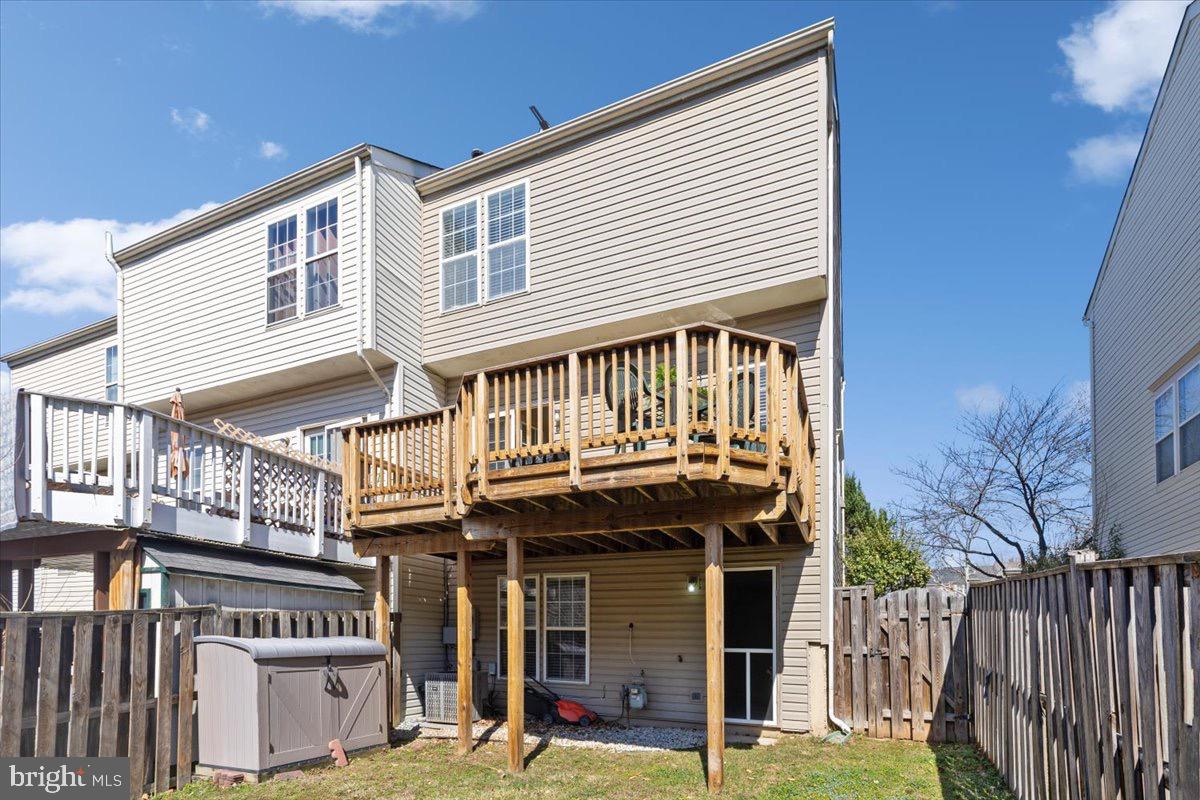 SOUTH RIDING - Residential