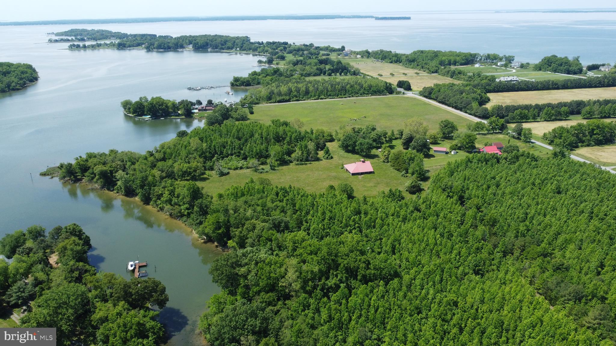 BENNETT POINT - Residential