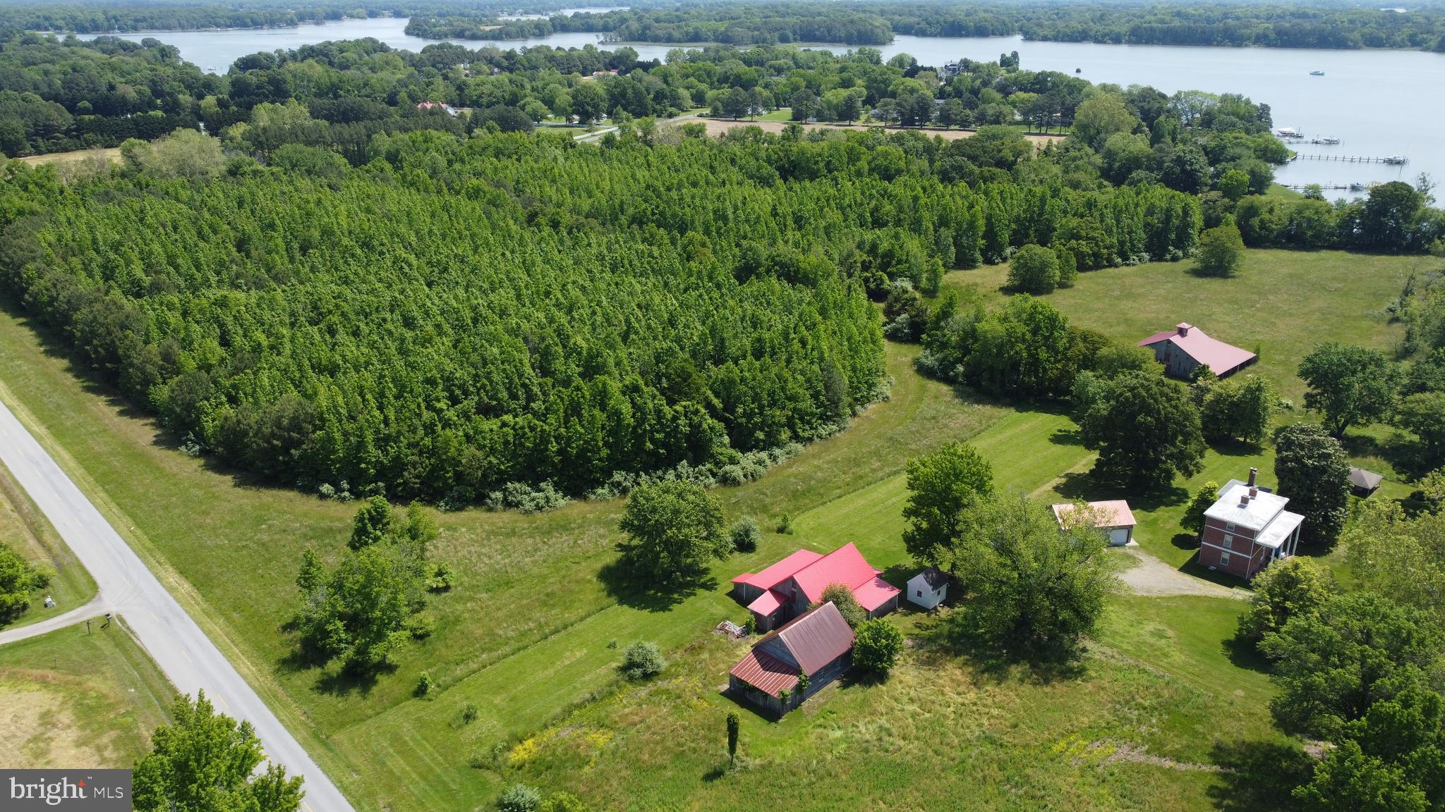 BENNETT POINT - Residential