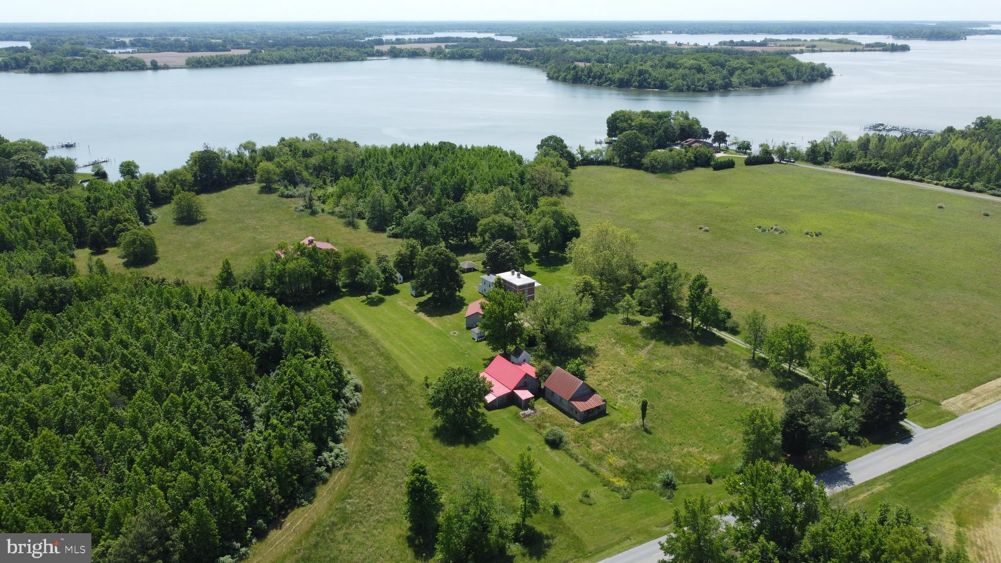 BENNETT POINT - Residential