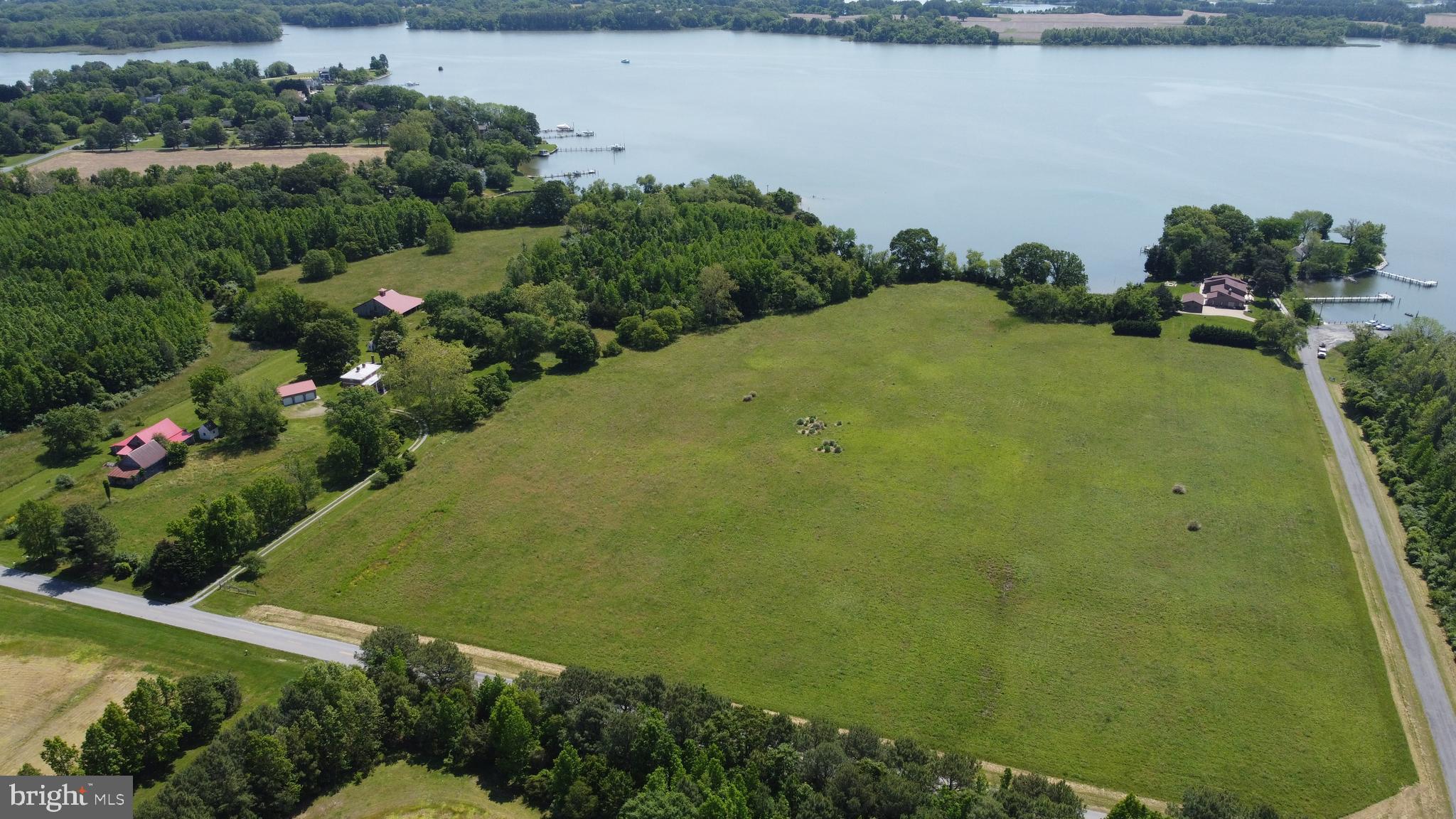 BENNETT POINT - Residential