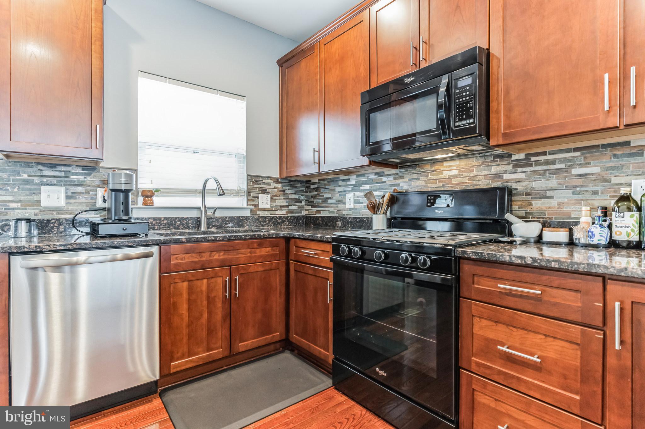 EYA ARTS DISTRICT - Residential