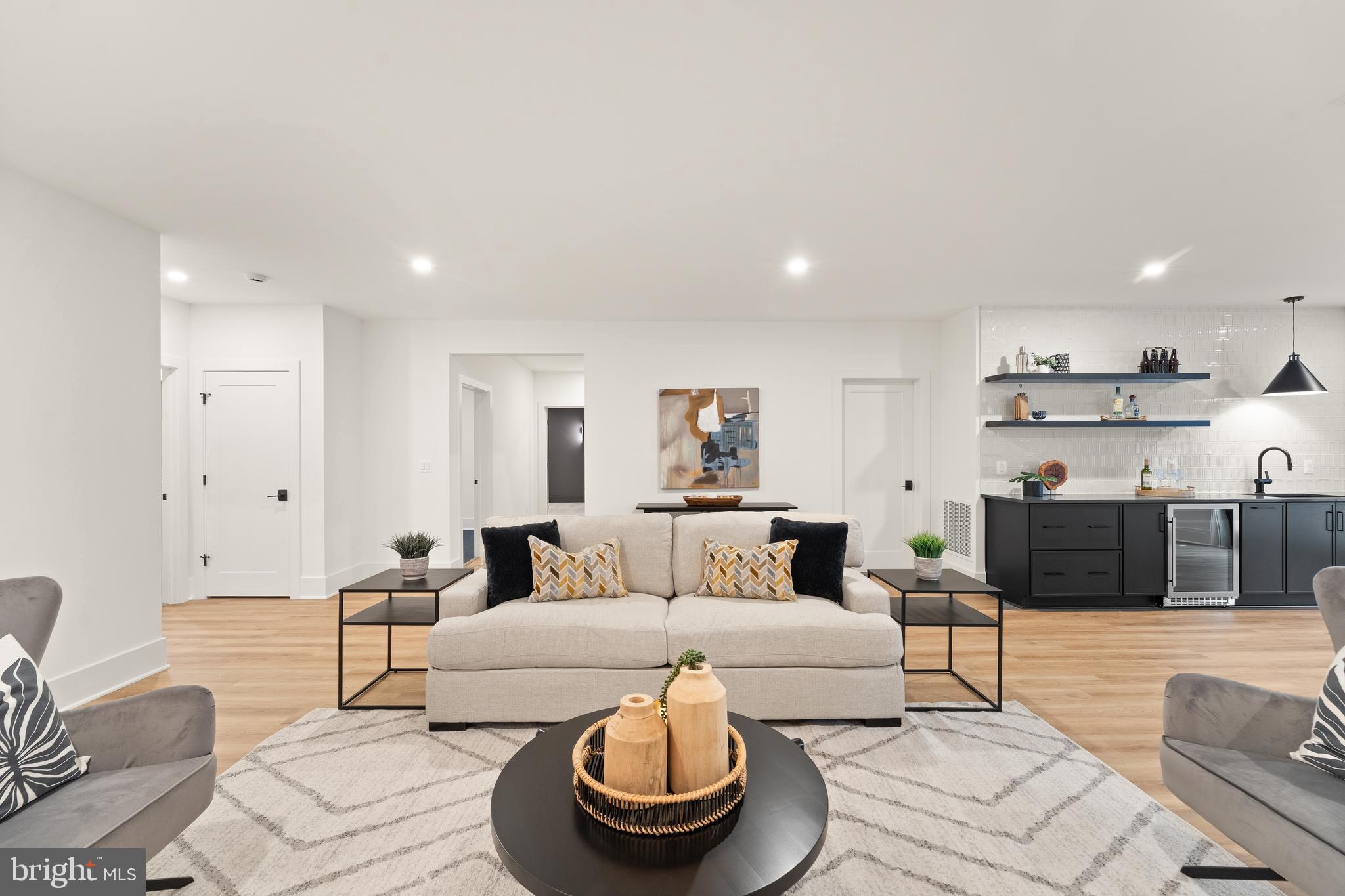 EL NIDO ESTATES - Residential