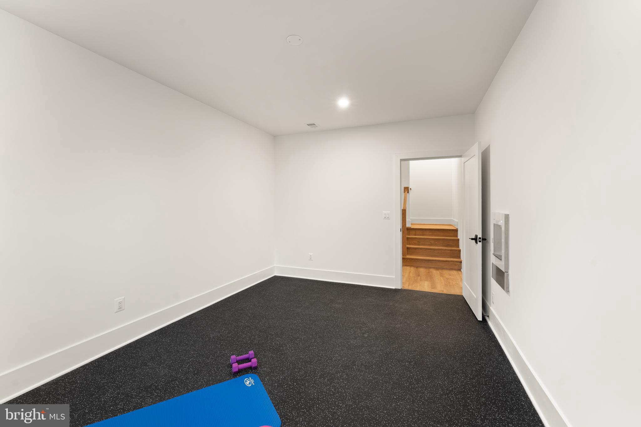 EL NIDO ESTATES - Residential