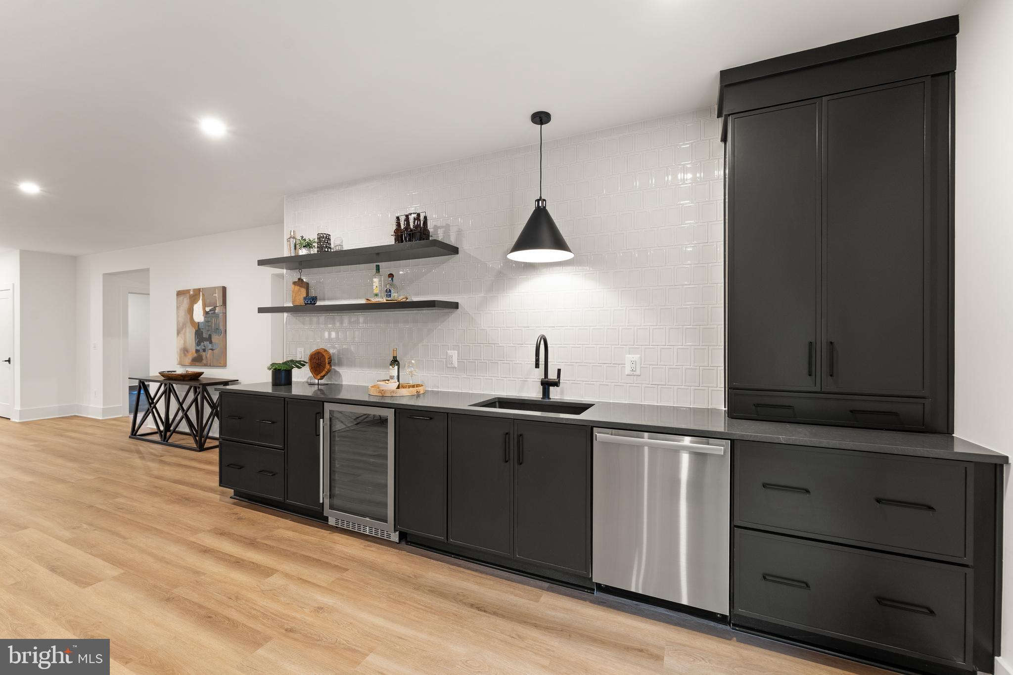 EL NIDO ESTATES - Residential