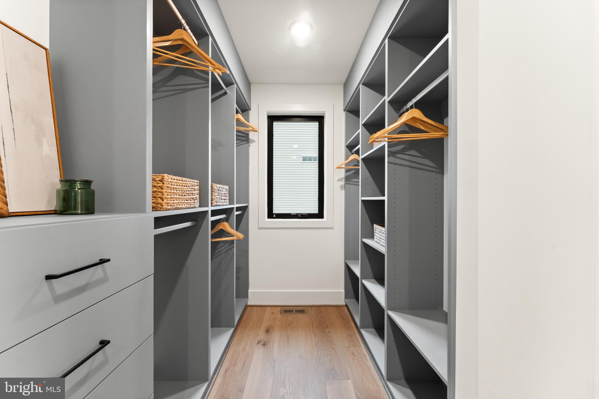 EL NIDO ESTATES - Residential