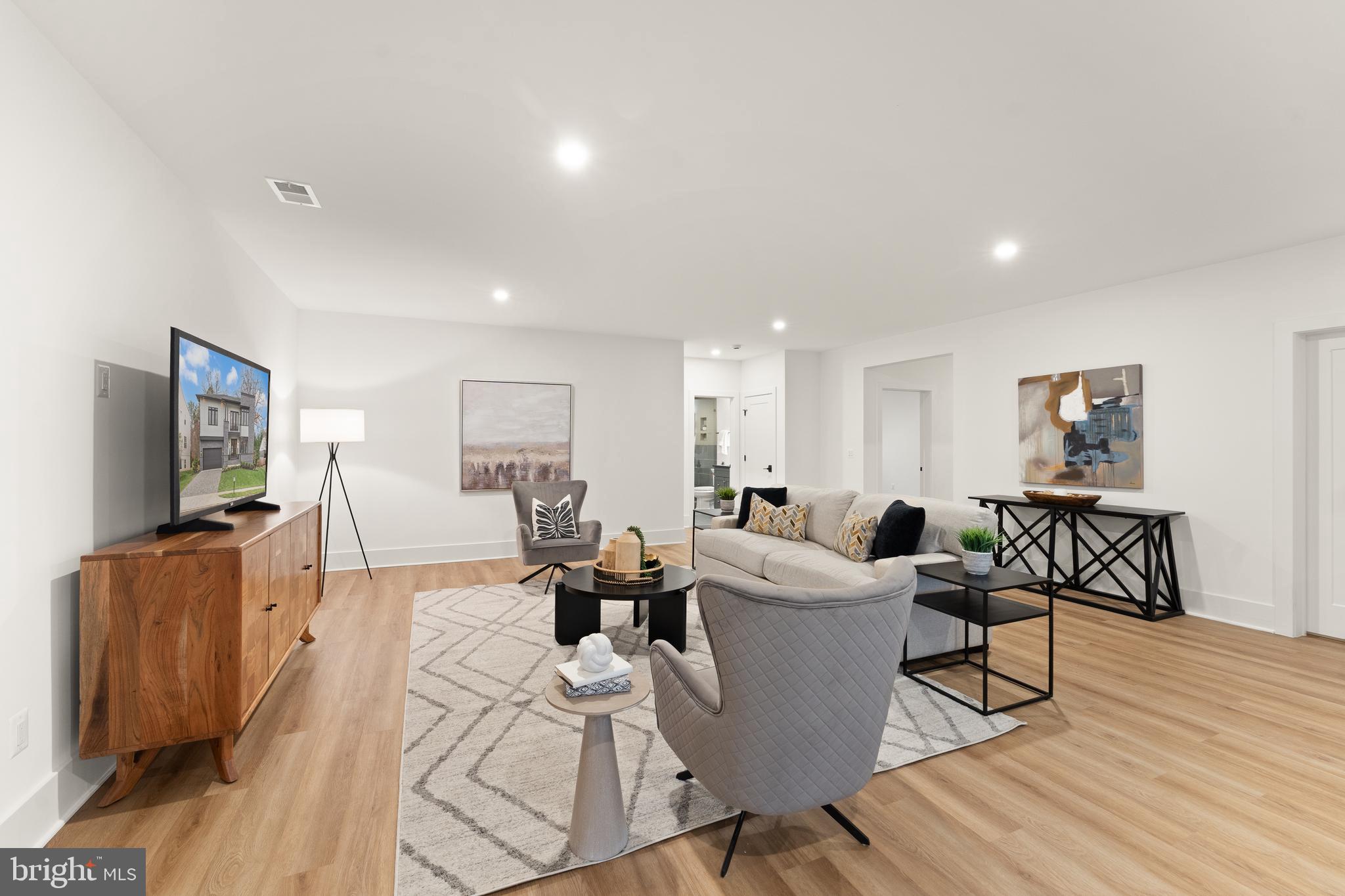 EL NIDO ESTATES - Residential