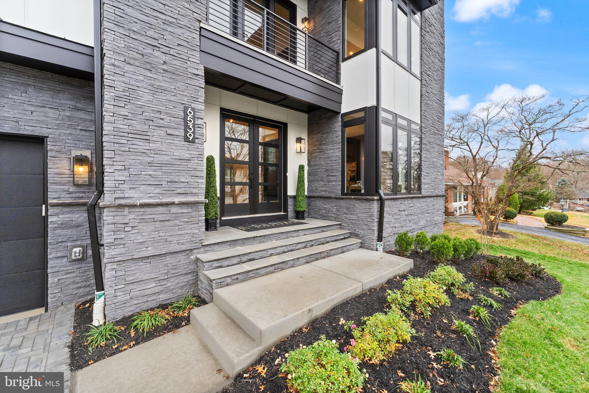 EL NIDO ESTATES - Residential