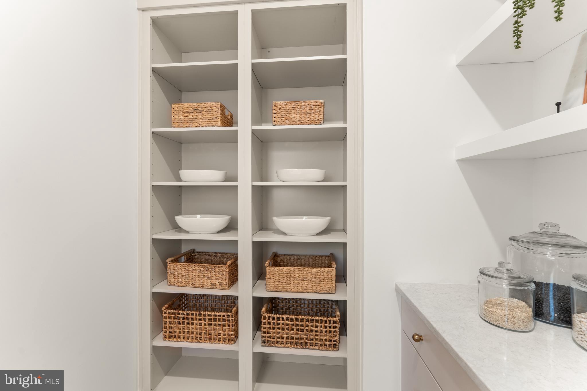 EL NIDO ESTATES - Residential