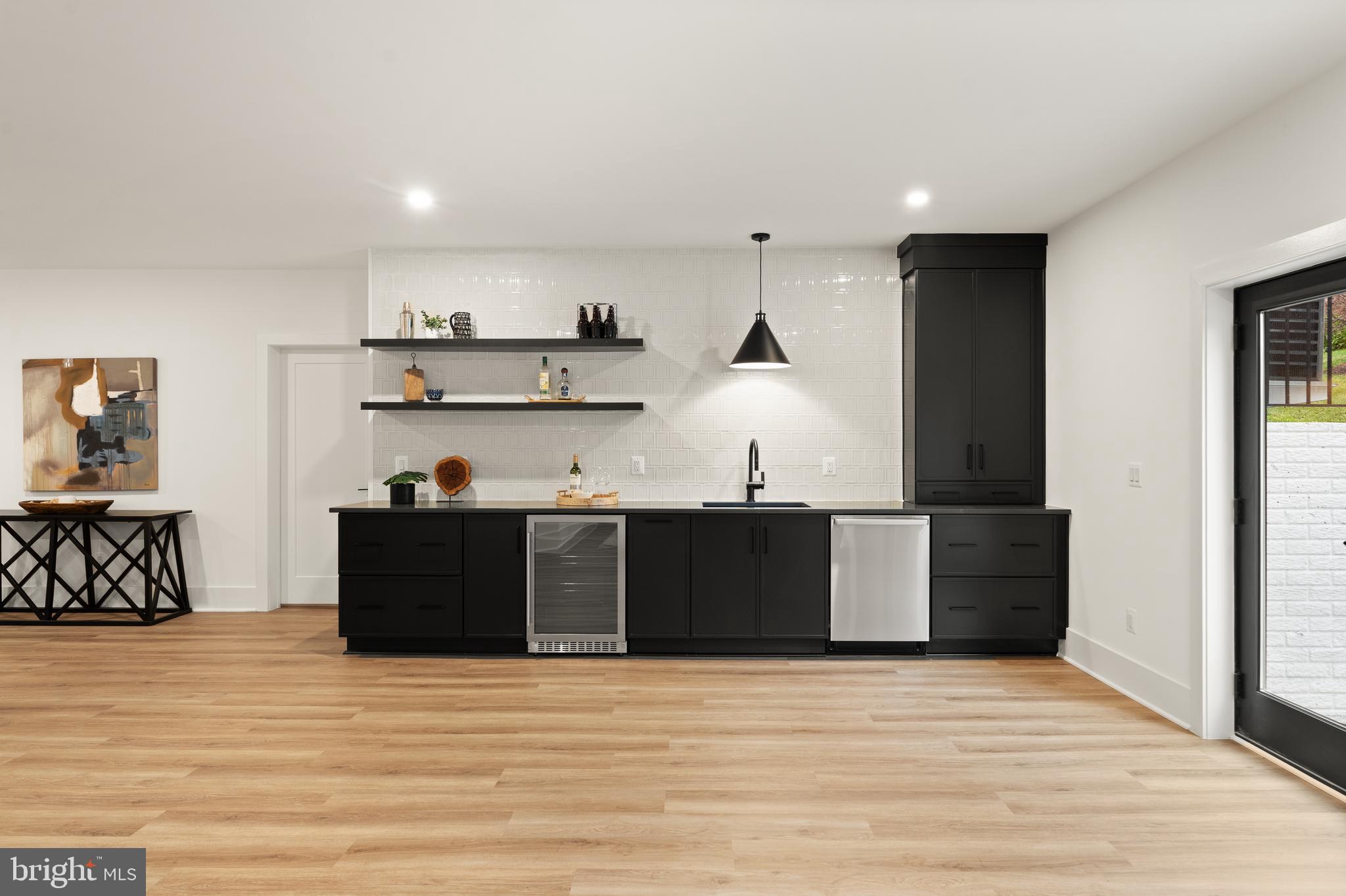 EL NIDO ESTATES - Residential