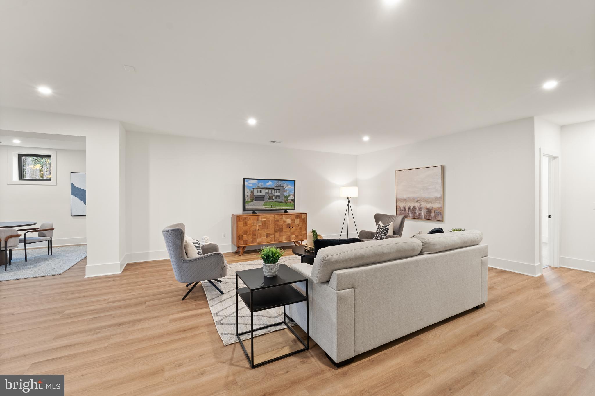 EL NIDO ESTATES - Residential