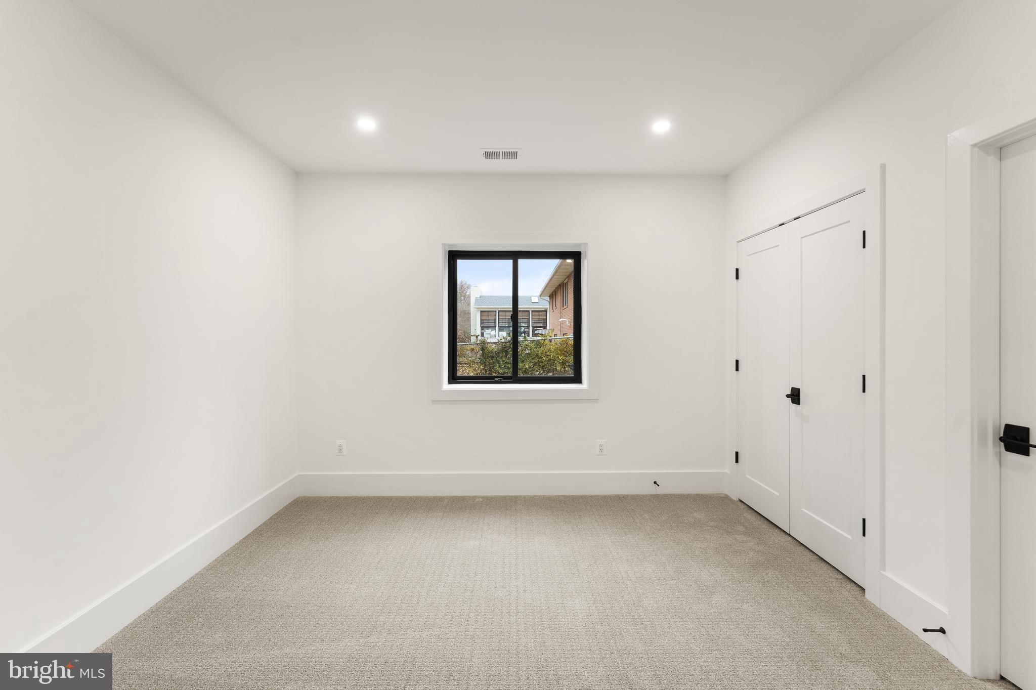 EL NIDO ESTATES - Residential