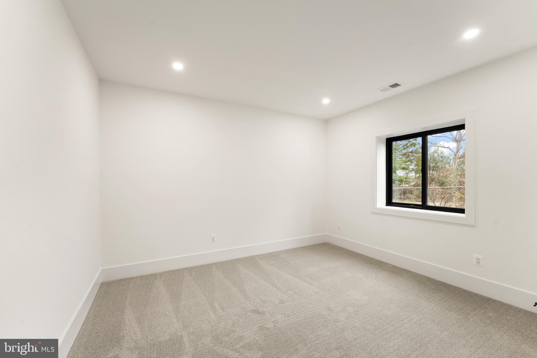 EL NIDO ESTATES - Residential