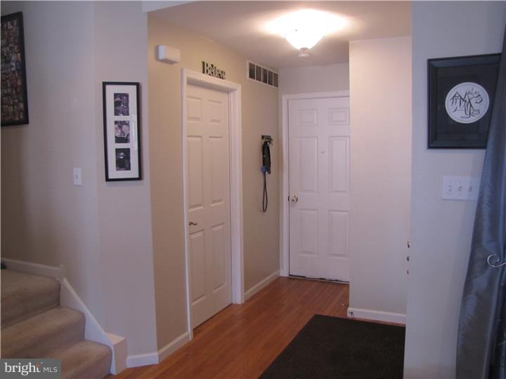 COUNTRY MEADOWS - Residential