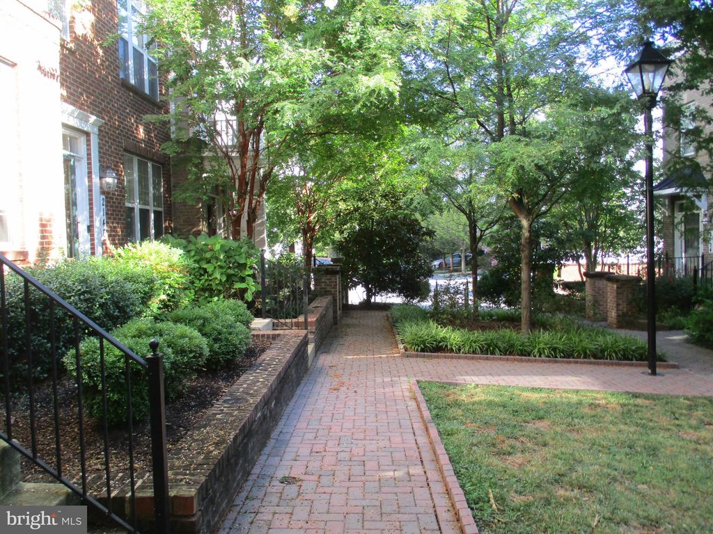 Photo of 2144 Little Sorrel Way, SILVER SPRING, MD 20902 (MLS # MDMC2203572)