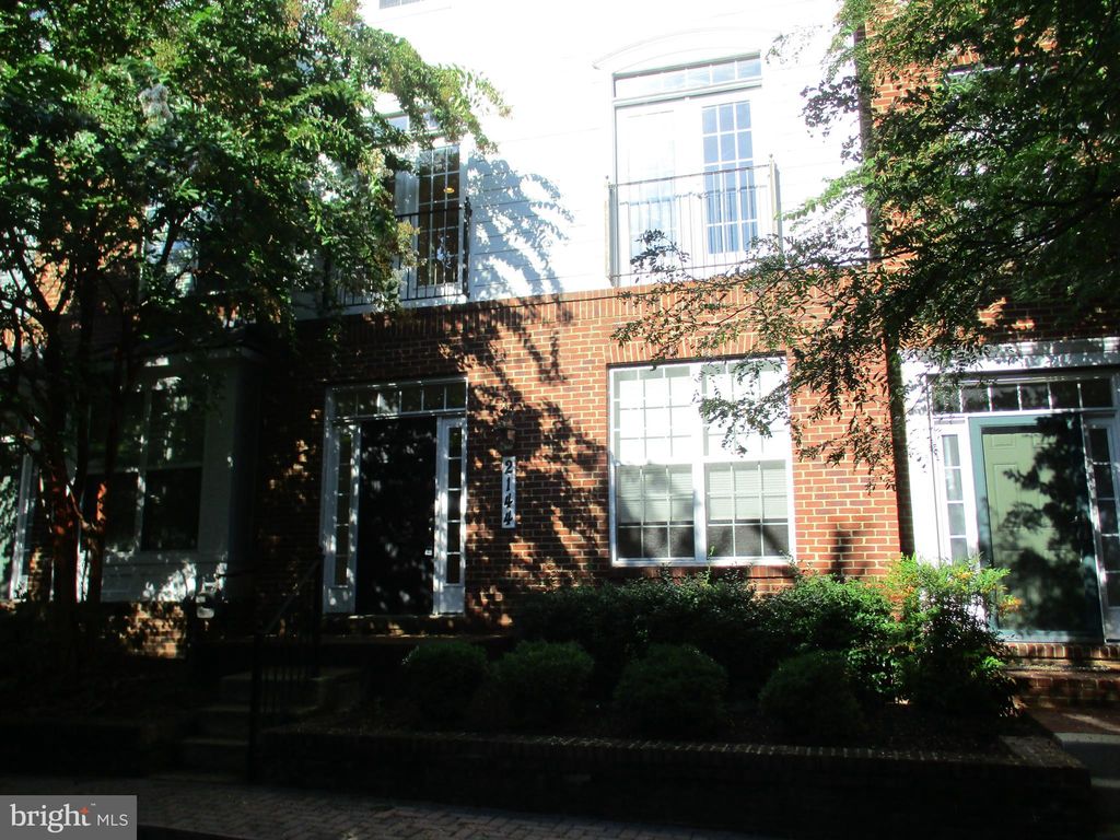 Photo of 2144 Little Sorrel Way, SILVER SPRING, MD 20902 (MLS # MDMC2203572)