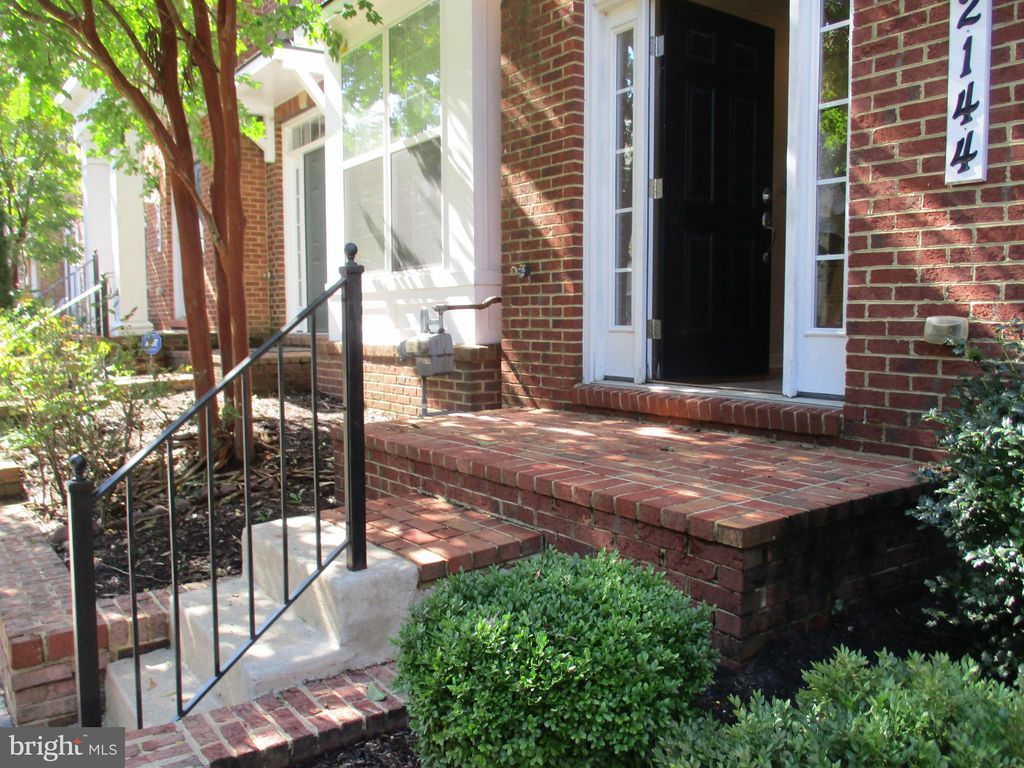 Photo of 2144 Little Sorrel Way, SILVER SPRING, MD 20902 (MLS # MDMC2203572)