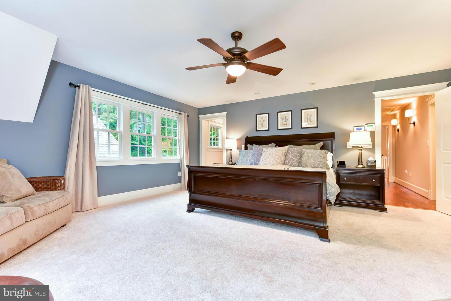 LEE HEIGHTS - Residential