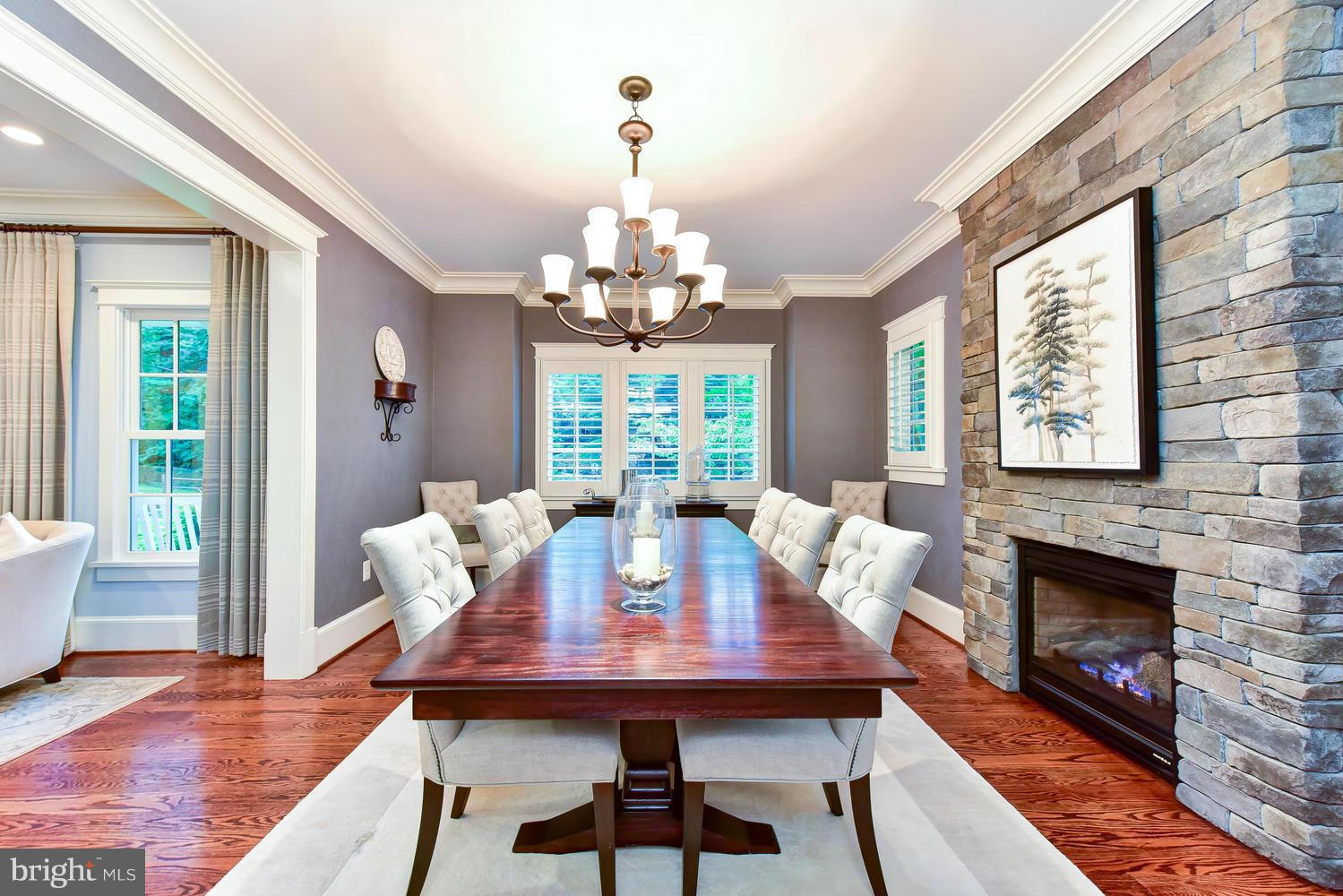 LEE HEIGHTS - Residential