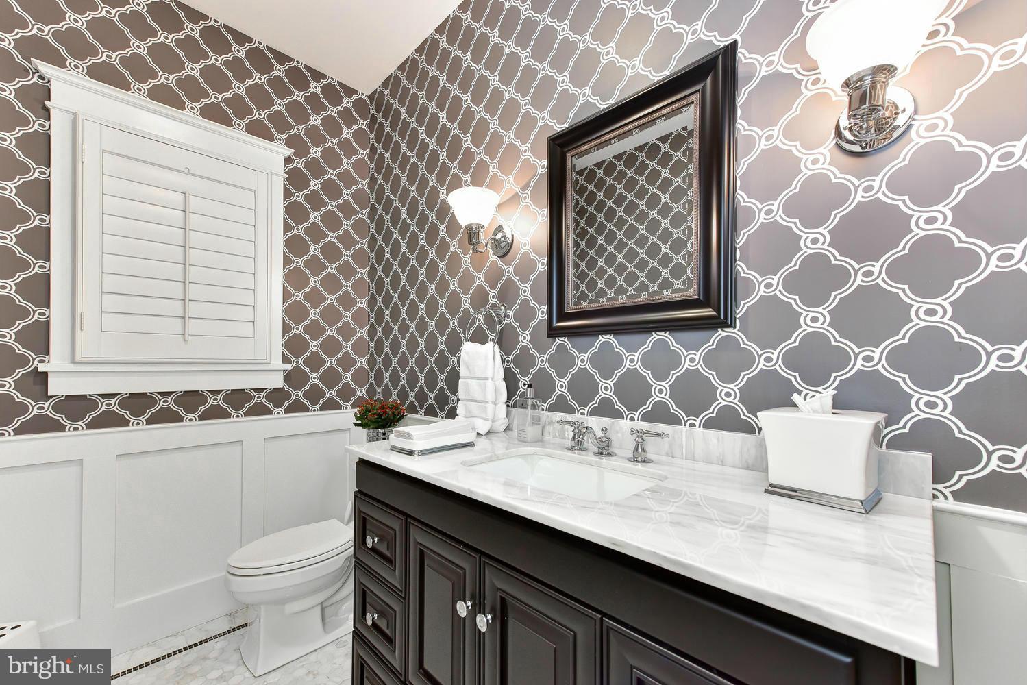 LEE HEIGHTS - Residential