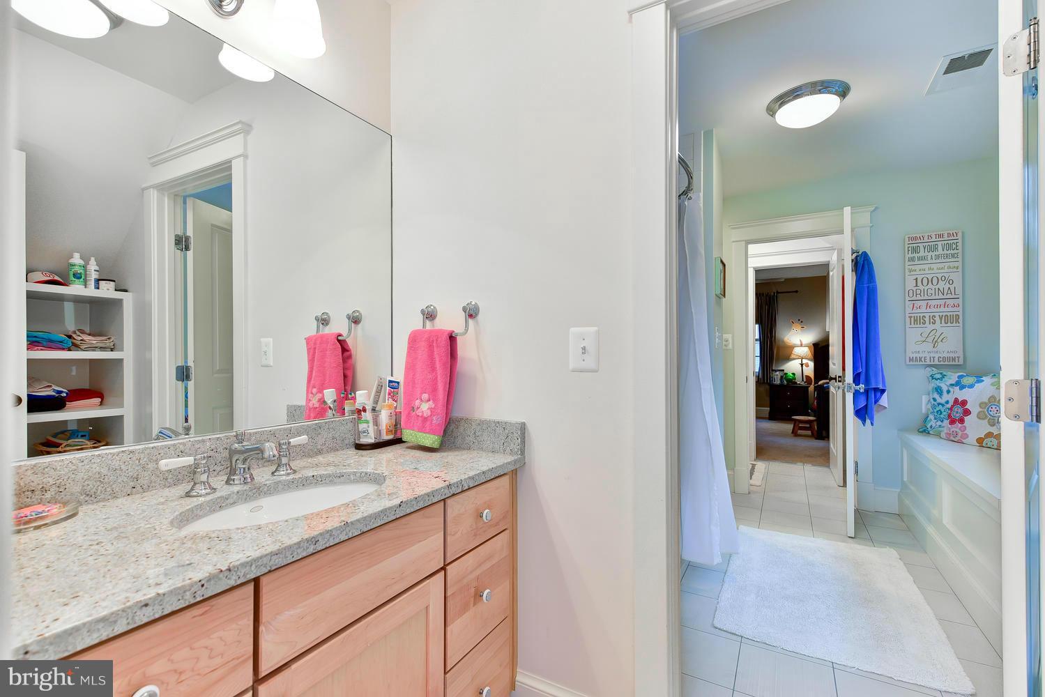 LEE HEIGHTS - Residential