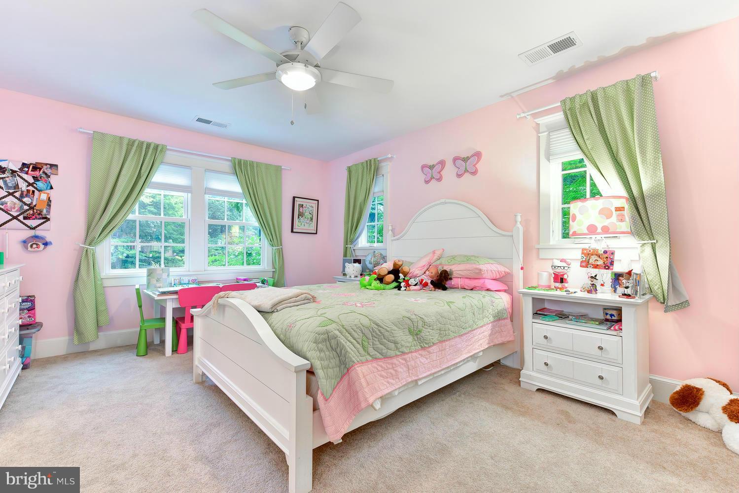 LEE HEIGHTS - Residential