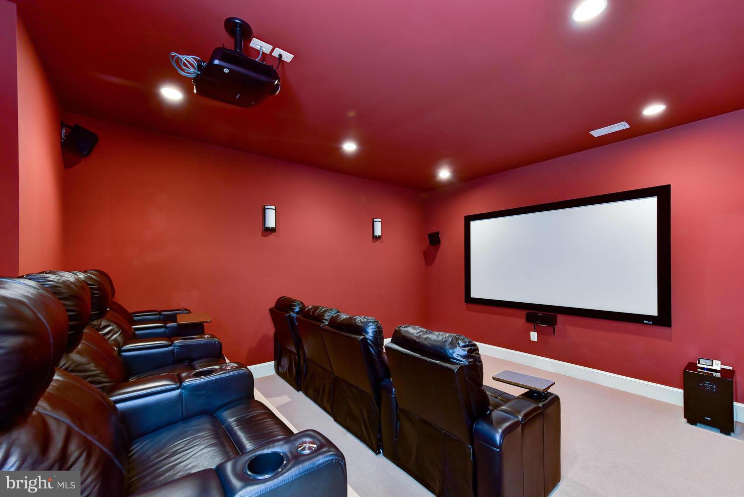 LEE HEIGHTS - Residential