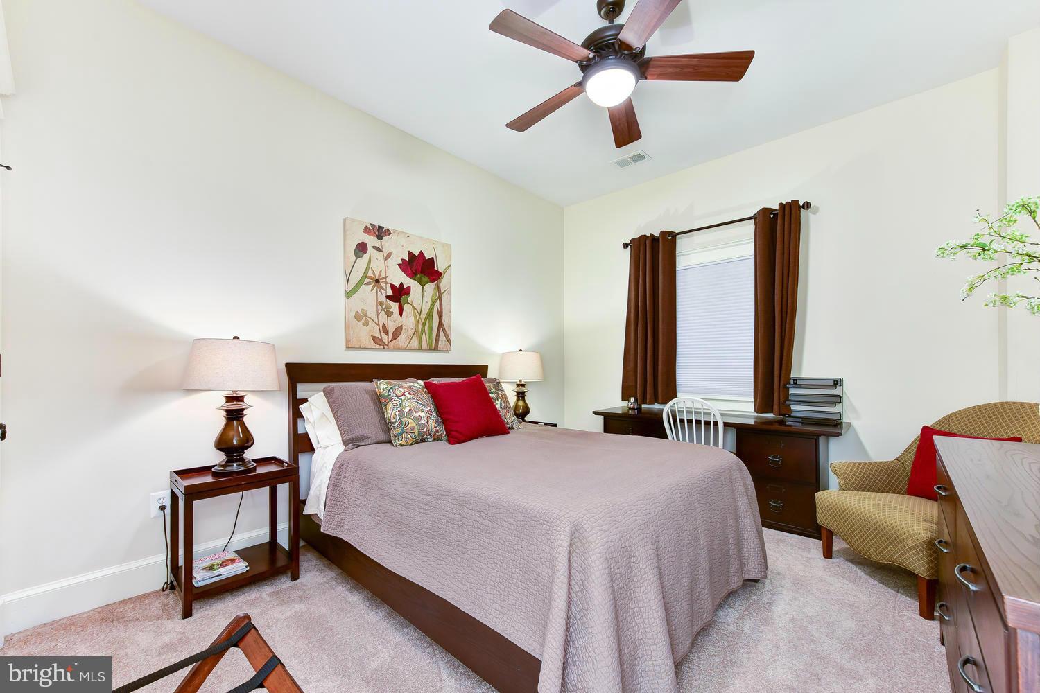 LEE HEIGHTS - Residential