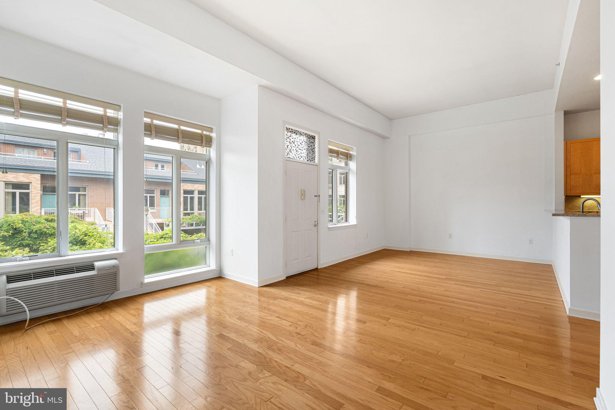 1900 HAMILTON STREET D12
